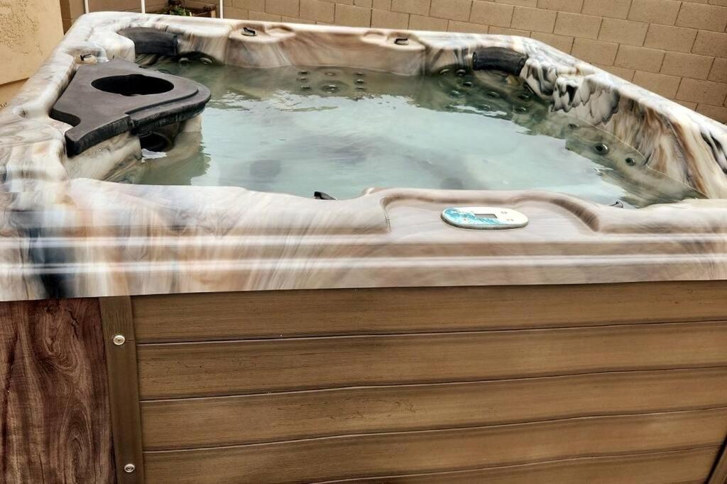 Phoenix Home With Heated Pool, Desert Views & Hot Tub Anthem Exterior photo